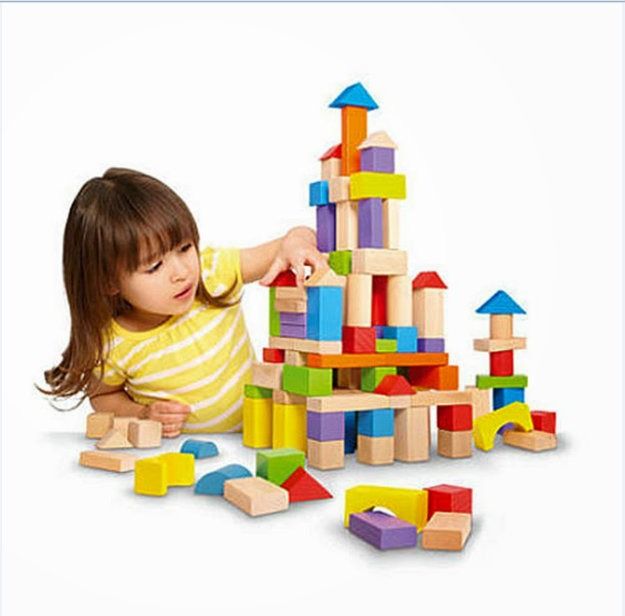 Chọn đồ chơi thông minh bằng gỗ cho bé