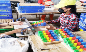 tinka đồ chơi gỗ